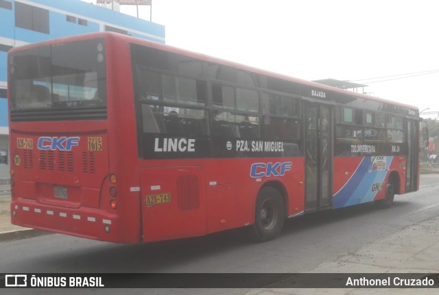 CKF S.A. 1077 na cidade de Comas, Lima, Lima Metropolitana, Peru, por Anthonel Cruzado. ID da foto: 10162551.