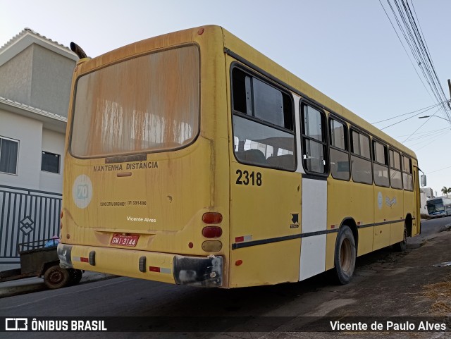 Líder Turismo 2318 na cidade de Santo Antônio do Monte, Minas Gerais, Brasil, por Vicente de Paulo Alves. ID da foto: 10162770.