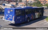 Auto Viação Bragança Metropolitana > Viação Raposo Tavares 12.519 na cidade de Cotia, São Paulo, Brasil, por David Macedo Rocha. Número da foto: #:id.