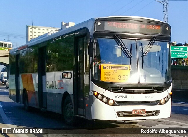 Evanil Transportes e Turismo RJ 132.007 na cidade de São João de Meriti, Rio de Janeiro, Brasil, por Rodolfo Albuquerque. Número da foto: #10239475.