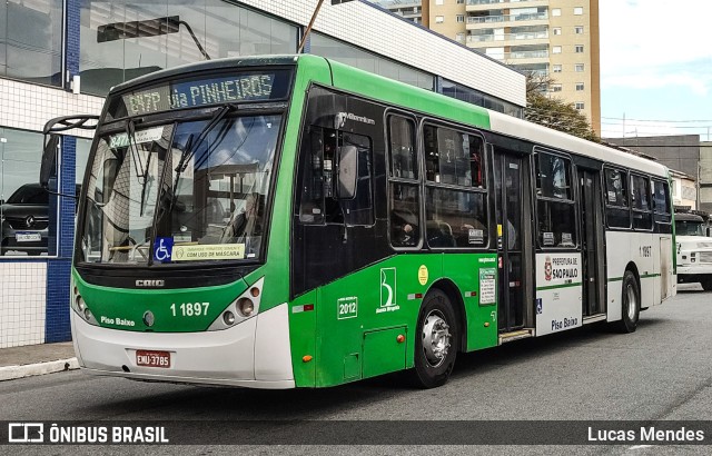Viação Santa Brígida 1 1897 na cidade de São Paulo, São Paulo, Brasil, por Lucas Mendes. Número da foto: #10238061.