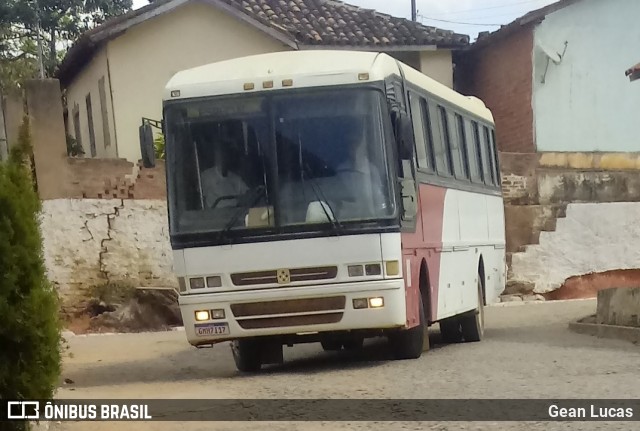 Viação São Fidélis 7817 na cidade de Ataléia, Minas Gerais, Brasil, por Gean Lucas. ID da foto: 10267111.