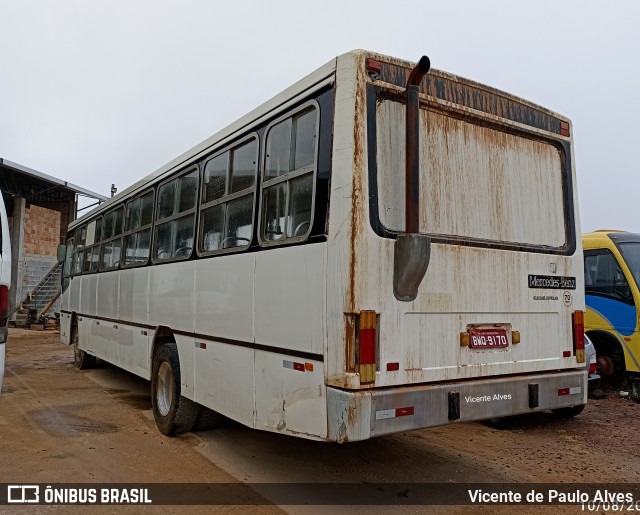 Líder Turismo 01 na cidade de Santo Antônio do Monte, Minas Gerais, Brasil, por Vicente de Paulo Alves. Número da foto: #10268975.