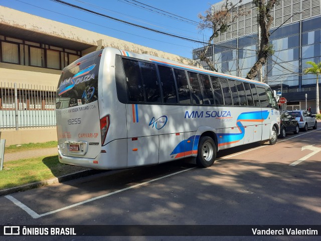 Auto Viação MM Souza Turismo 19255 na cidade de Curitiba, Paraná, Brasil, por Vanderci Valentim. Número da foto: #10271260.