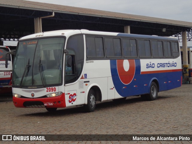 Viação São Cristóvão 2090 na cidade de Lavras, Minas Gerais, Brasil, por Marcos de Alcantara Pinto. ID da foto: 10271741.