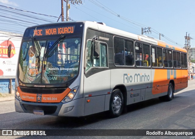 Transturismo Rio Minho RJ 166.004 na cidade de Nova Iguaçu, Rio de Janeiro, Brasil, por Rodolfo Albuquerque. ID da foto: 10272136.