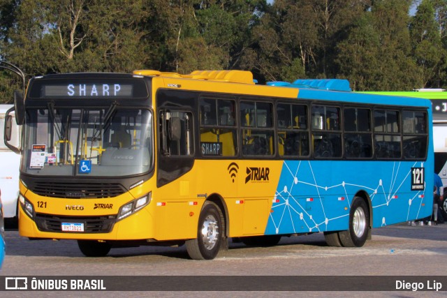Sharp Transportes 121 na cidade de Curitiba, Paraná, Brasil, por Diego Lip. Número da foto: #10274675.