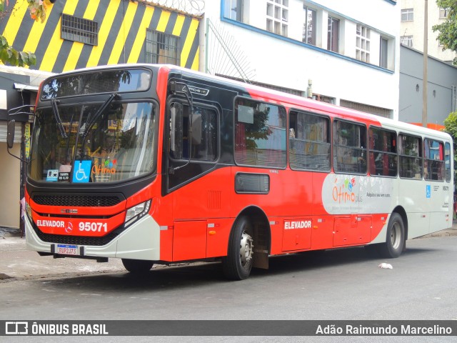 Santa Fé Transportes 95071 na cidade de Belo Horizonte, Minas Gerais, Brasil, por Adão Raimundo Marcelino. Número da foto: #10278012.