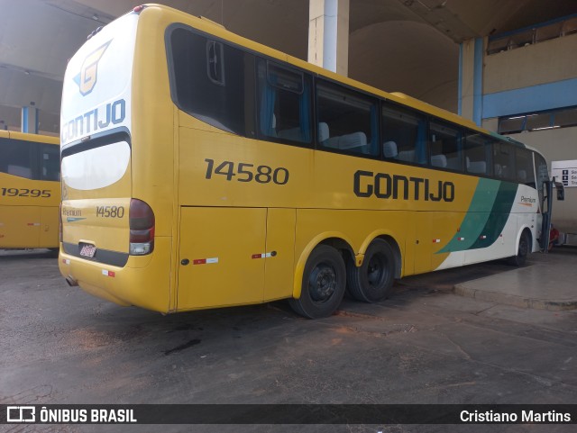 Empresa Gontijo de Transportes 14580 na cidade de Montes Claros, Minas Gerais, Brasil, por Cristiano Martins. ID da foto: 10277022.