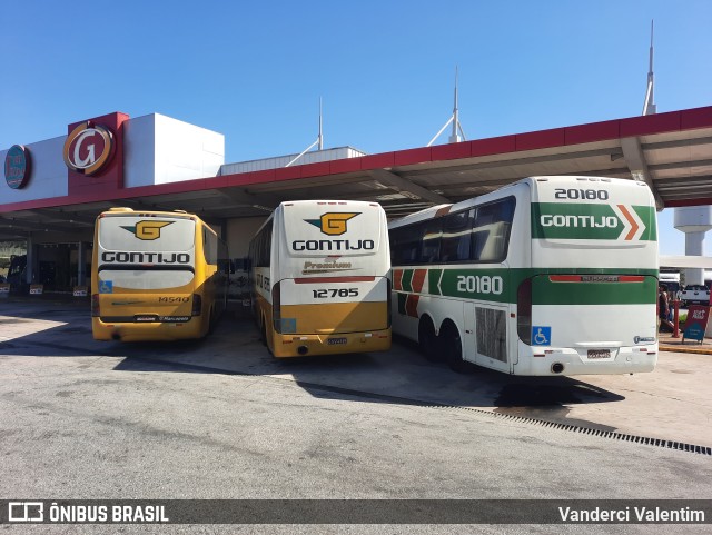 Empresa Gontijo de Transportes 20180 na cidade de Ribeirão Vermelho, Minas Gerais, Brasil, por Vanderci Valentim. ID da foto: 10282732.