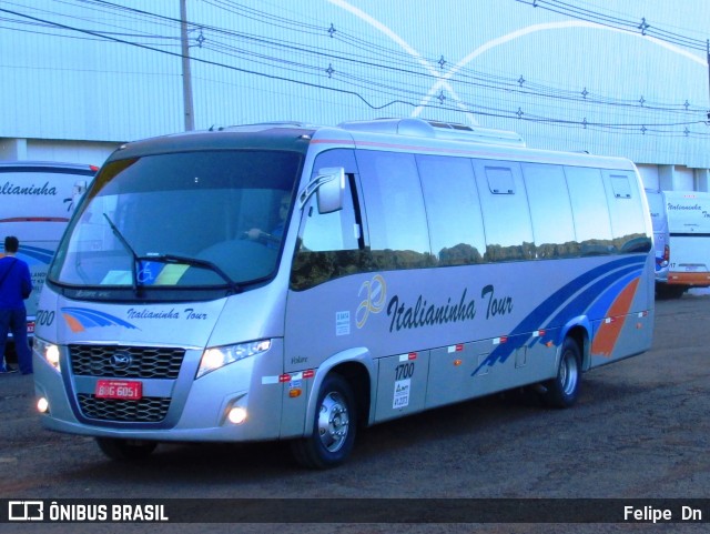 Italianinha Tour 1700 na cidade de Matelândia, Paraná, Brasil, por Felipe  Dn. Número da foto: #10285464.