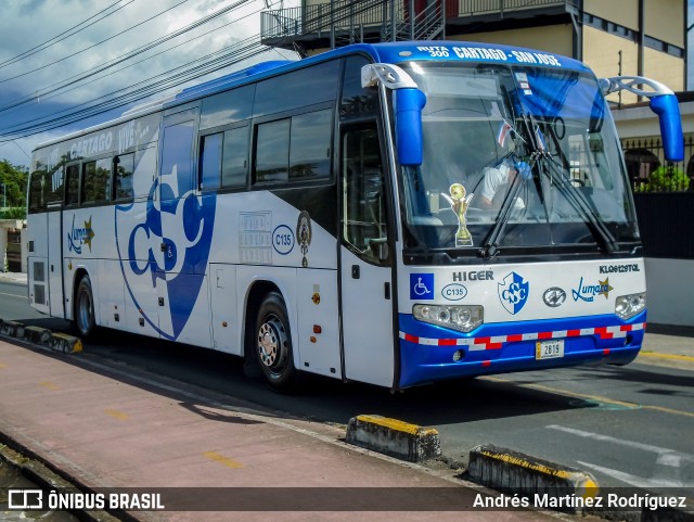 Lumaca C-135 na cidade de Cartago, Cartago, Costa Rica, por Andrés Martínez Rodríguez. Número da foto: #10291909.