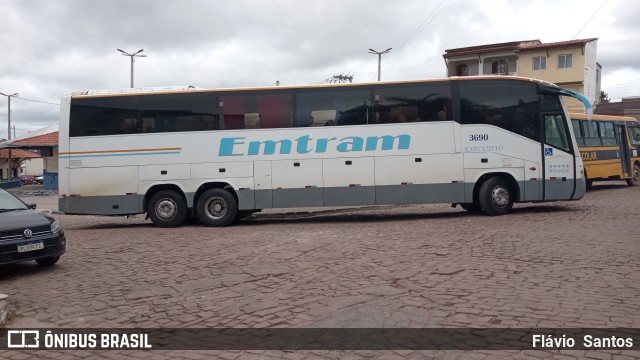 Emtram 3690 na cidade de Barra da Estiva, Bahia, Brasil, por Flávio  Santos. Número da foto: #10291114.