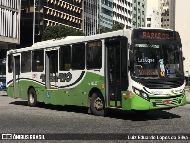 Expresso Real Rio RJ 133.057 na cidade de Rio de Janeiro, Rio de Janeiro, Brasil, por Luiz Eduardo Lopes da Silva. ID da foto: 10289257.