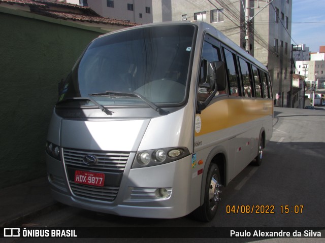 Escolares 9877 na cidade de Itaúna, Minas Gerais, Brasil, por Paulo Alexandre da Silva. Número da foto: #10294131.