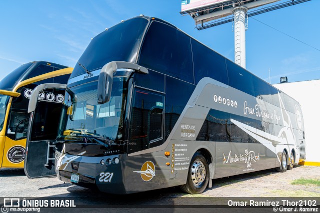 Turismo Gran Clase del Bajío 221 na cidade de Querétaro, Querétaro, México, por Omar Ramírez Thor2102. Número da foto: #10294102.