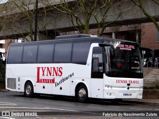 Lynns Travel MD19LYN na cidade de London, Greater London, Inglaterra, por Fabricio do Nascimento Zulato. Número da foto: #10293514.
