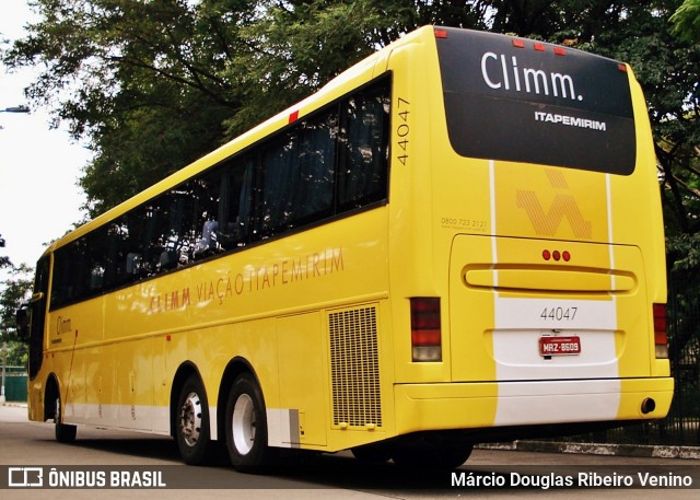 Viação Itapemirim 44047 na cidade de São Paulo, São Paulo, Brasil, por Márcio Douglas Ribeiro Venino. Número da foto: #10242167.