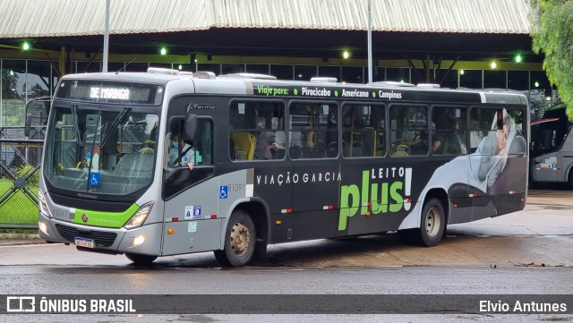 Viação Garcia 81097 na cidade de Maringá, Paraná, Brasil, por Elvio Antunes. ID da foto: 10242458.