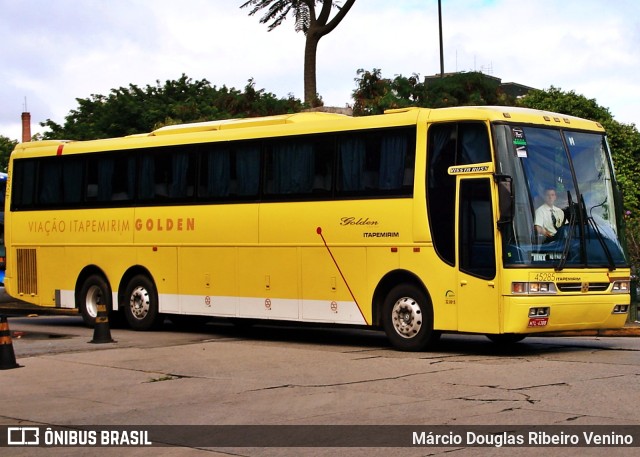 Viação Itapemirim 45285 na cidade de São Paulo, São Paulo, Brasil, por Márcio Douglas Ribeiro Venino. ID da foto: 10242260.