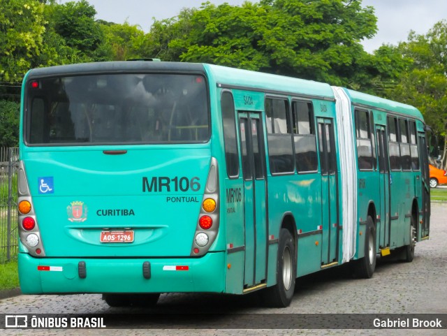 Auto Viação Mercês MR106 na cidade de Curitiba, Paraná, Brasil, por Gabriel Brook. ID da foto: 10239947.