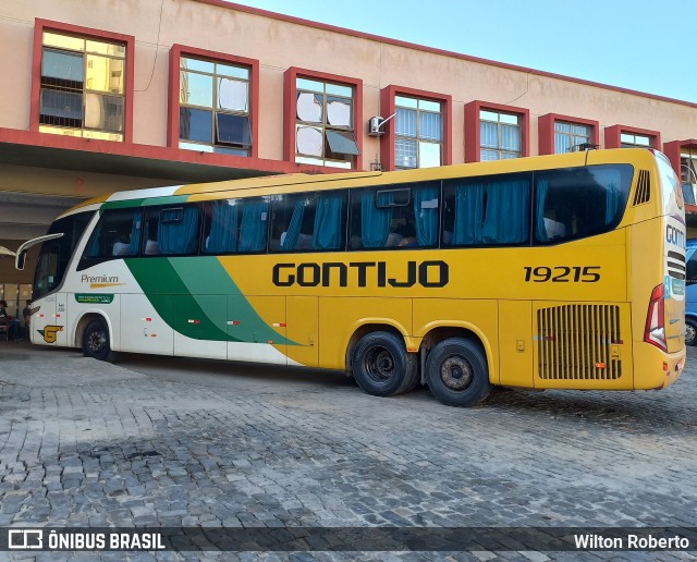 Empresa Gontijo de Transportes 19215 na cidade de Governador Valadares, Minas Gerais, Brasil, por Wilton Roberto. ID da foto: 10297713.