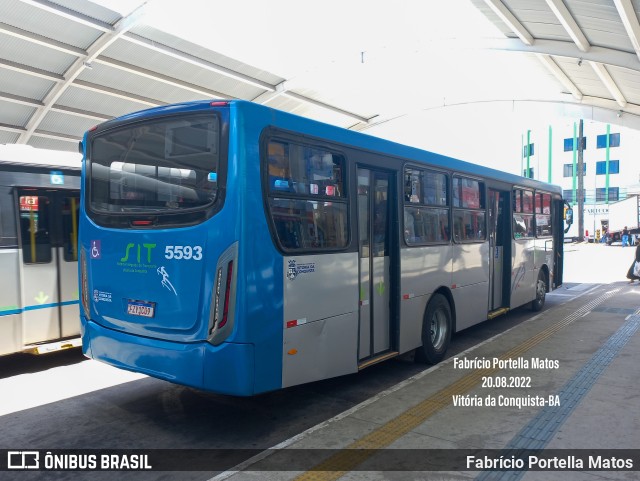 Viação Rosa Vitória da Conquista 5593 na cidade de Vitória da Conquista, Bahia, Brasil, por Fabrício Portella Matos. ID da foto: 10297448.