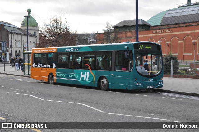 Trentbarton 603 na cidade de Derby, Derbyshire, Inglaterra, por Donald Hudson. Número da foto: #10296669.