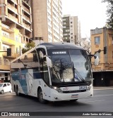 Ônibus Particulares 2020 na cidade de Belo Horizonte, Minas Gerais, Brasil, por Andre Santos de Moraes. ID da foto: :id.