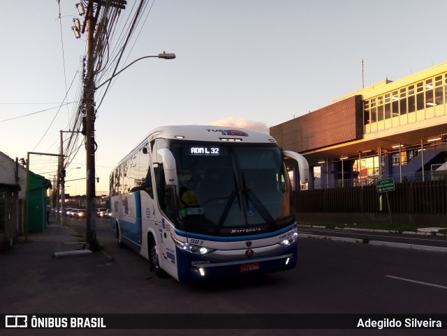 Turis Silva 987 na cidade de Canoas, Rio Grande do Sul, Brasil, por Adegildo Silveira. Número da foto: #10299254.
