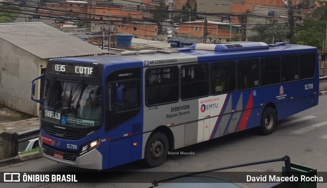 Auto Viação Bragança Metropolitana > Viação Raposo Tavares 12.709 na cidade de Cotia, São Paulo, Brasil, por David Macedo Rocha. Número da foto: #10299745.