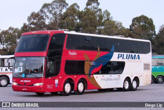 Pluma Conforto e Turismo 7012 na cidade de Curitiba, Paraná, Brasil, por Diego Lip. Número da foto: #10301391.