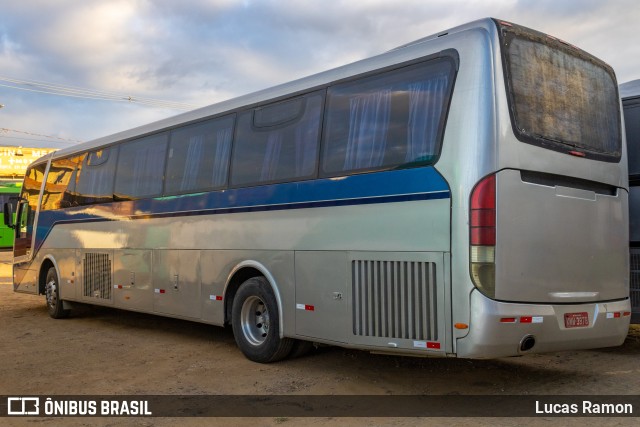 Ônibus Particulares 3978 na cidade de Serra Talhada, Pernambuco, Brasil, por Lucas Ramon. Número da foto: #10305631.