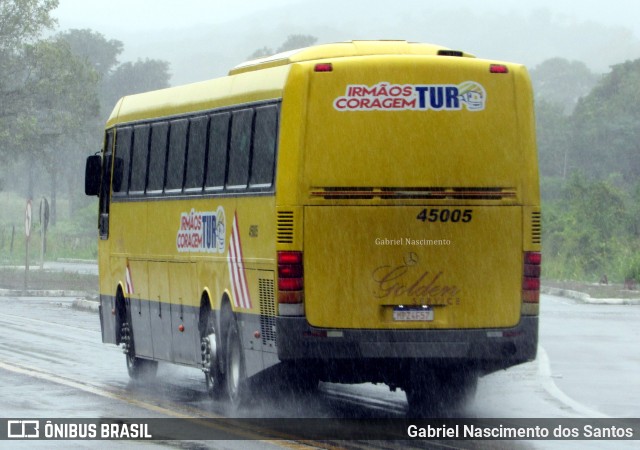 Irmãos Coragem Tur 45005 na cidade de Itajuípe, Bahia, Brasil, por Gabriel Nascimento dos Santos. Número da foto: #10303775.