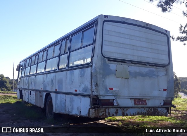 Ônibus Particulares 0597 na cidade de Encruzilhada do Sul, Rio Grande do Sul, Brasil, por Luis Alfredo Knuth. Número da foto: #10306114.