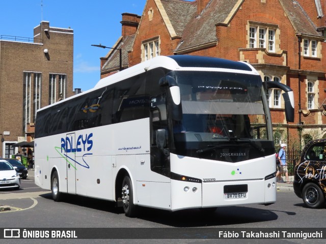 Ridleys Coaches BV70EFU na cidade de London, Greater London, Inglaterra, por Fábio Takahashi Tanniguchi. Número da foto: #10304879.