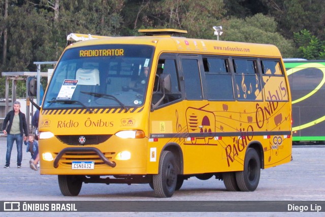 Rádio Ônibus 8032 na cidade de Curitiba, Paraná, Brasil, por Diego Lip. ID da foto: 10308625.