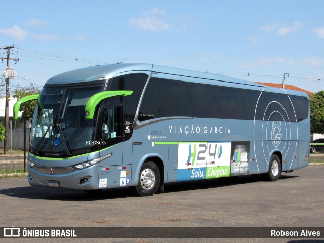 Viação Garcia 82095 na cidade de Paranavaí, Paraná, Brasil, por Robson Alves. ID da foto: 10307421.