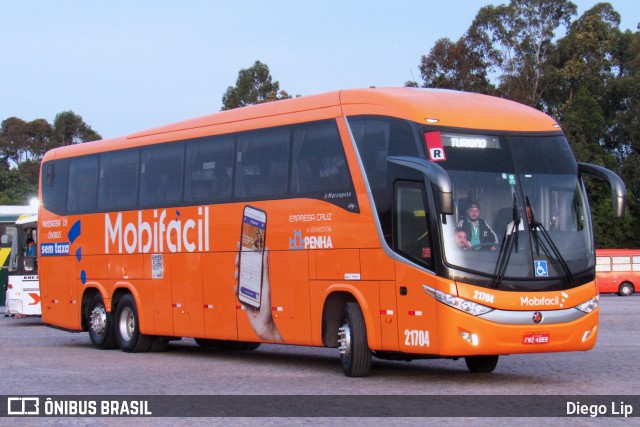 Empresa Cruz 21704 na cidade de Curitiba, Paraná, Brasil, por Diego Lip. Número da foto: #10307481.