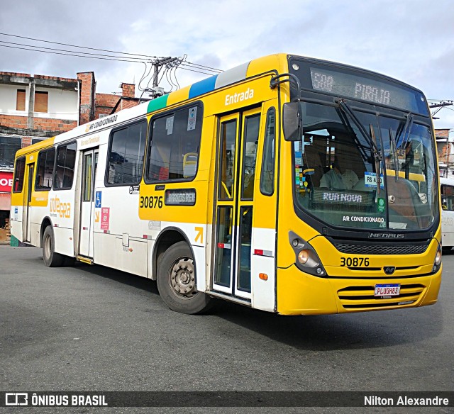 Plataforma Transportes 30876 na cidade de Salvador, Bahia, Brasil, por Nilton Alexandre. ID da foto: 10309735.