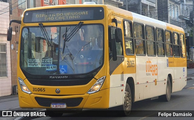 Plataforma Transportes 31065 na cidade de Salvador, Bahia, Brasil, por Felipe Damásio. Número da foto: #10316539.
