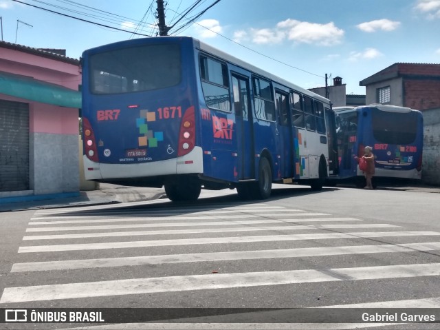 BR7 Mobilidade 1671 na cidade de São Bernardo do Campo, São Paulo, Brasil, por Gabriel Garves. Número da foto: #10317175.