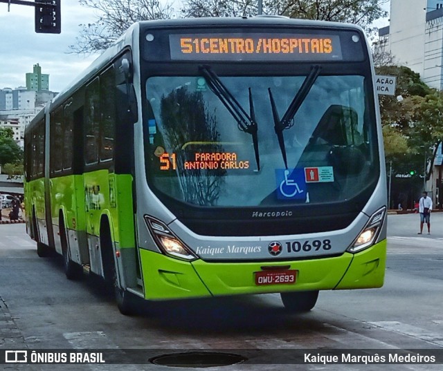 SM Transportes 10698 na cidade de Belo Horizonte, Minas Gerais, Brasil, por Kaique Marquês Medeiros . ID da foto: 10320550.