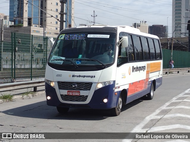 Auto Viação Urubupungá 4880 na cidade de São Paulo, São Paulo, Brasil, por Rafael Lopes de Oliveira. Número da foto: #10324714.