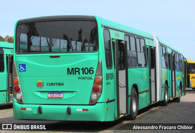 Auto Viação Mercês MR106 na cidade de Curitiba, Paraná, Brasil, por Alessandro Fracaro Chibior. Número da foto: #10328559.