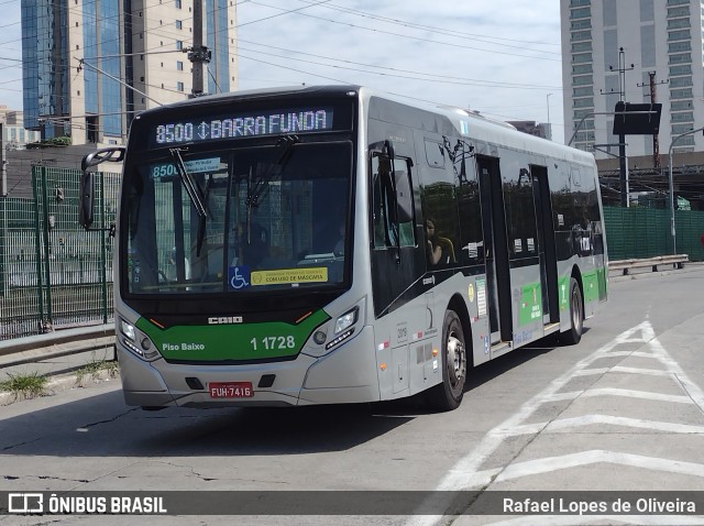 Viação Santa Brígida 1 1728 na cidade de São Paulo, São Paulo, Brasil, por Rafael Lopes de Oliveira. Número da foto: #10330782.