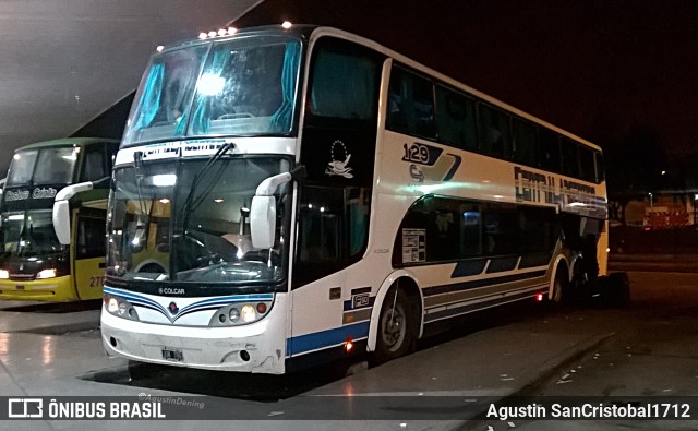 Central Argentino 129 na cidade de Rosario, Rosario, Santa Fe, Argentina, por Agustin SanCristobal1712. Número da foto: #10330846.