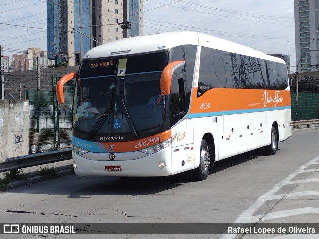 Viação Vale do Tietê 809 na cidade de São Paulo, São Paulo, Brasil, por Rafael Lopes de Oliveira. ID da foto: 10333660.