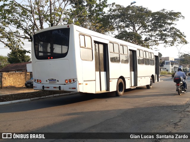 Ônibus Particulares DJE8606 na cidade de Ji-Paraná, Rondônia, Brasil, por Gian Lucas  Santana Zardo. Número da foto: #10246368.