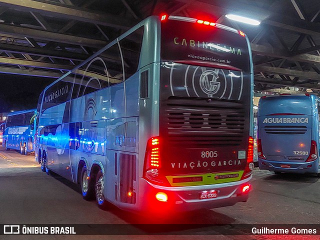 Viação Garcia 8005 na cidade de Rio de Janeiro, Rio de Janeiro, Brasil, por Guilherme Gomes. Número da foto: #10246592.